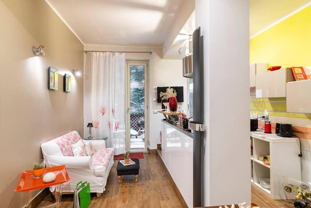 شقة Lily'S - Near Harbor And Downtown With Terrace - Italy Flat Vacation جنوة المظهر الخارجي الصورة